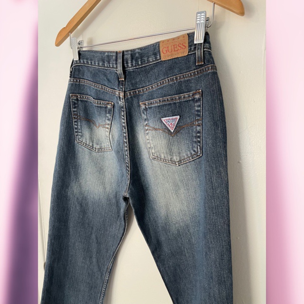 •vintage y2k ‘Guess’ denim jeans•